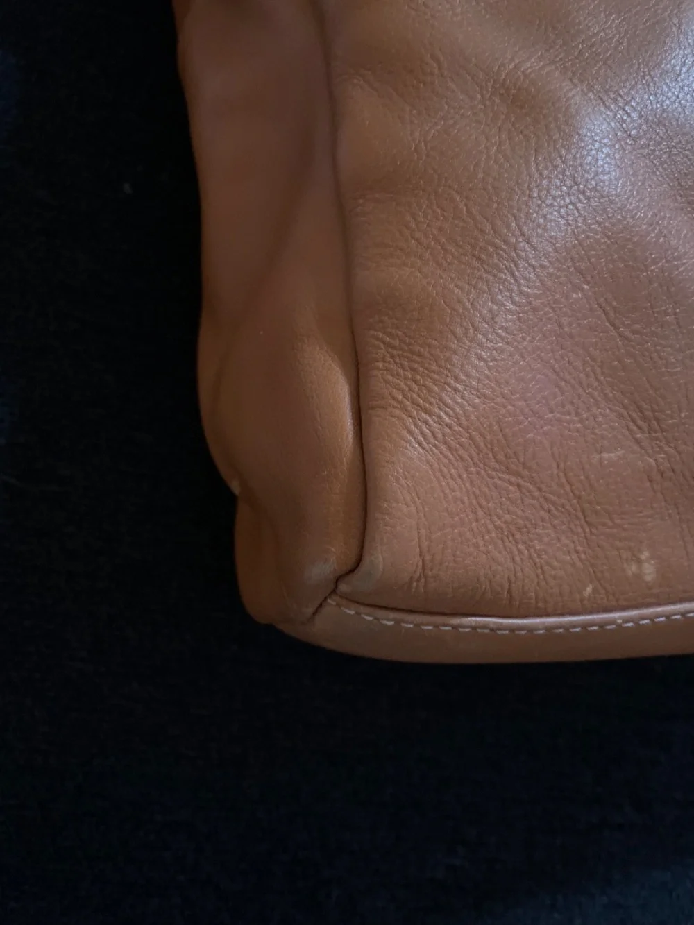 KENNETH COLE Leather Laptop bag